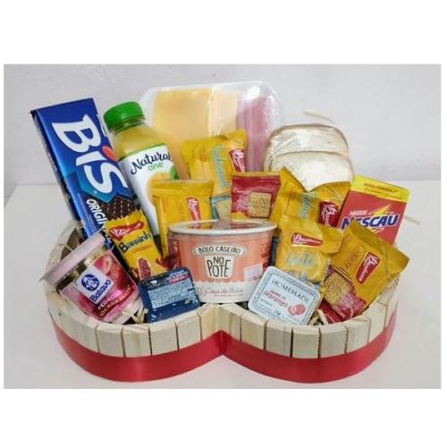 CAFE COM BOLO DE POTE